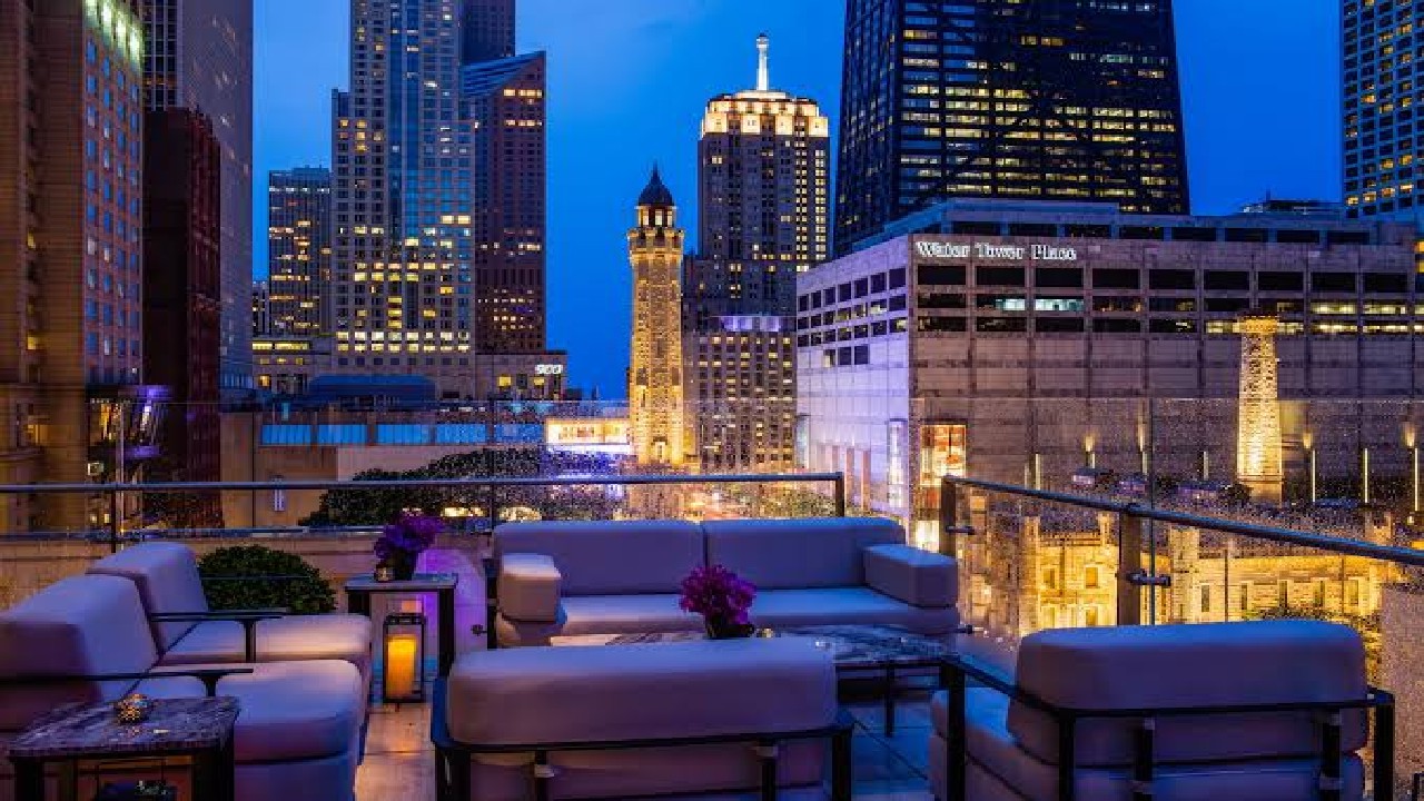 Chicago Skyline Rooftop DJ Party Night